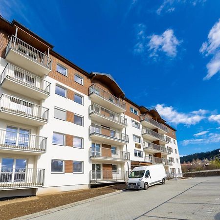 Leo Apartament Delux Ustrzyki Dolne Εξωτερικό φωτογραφία