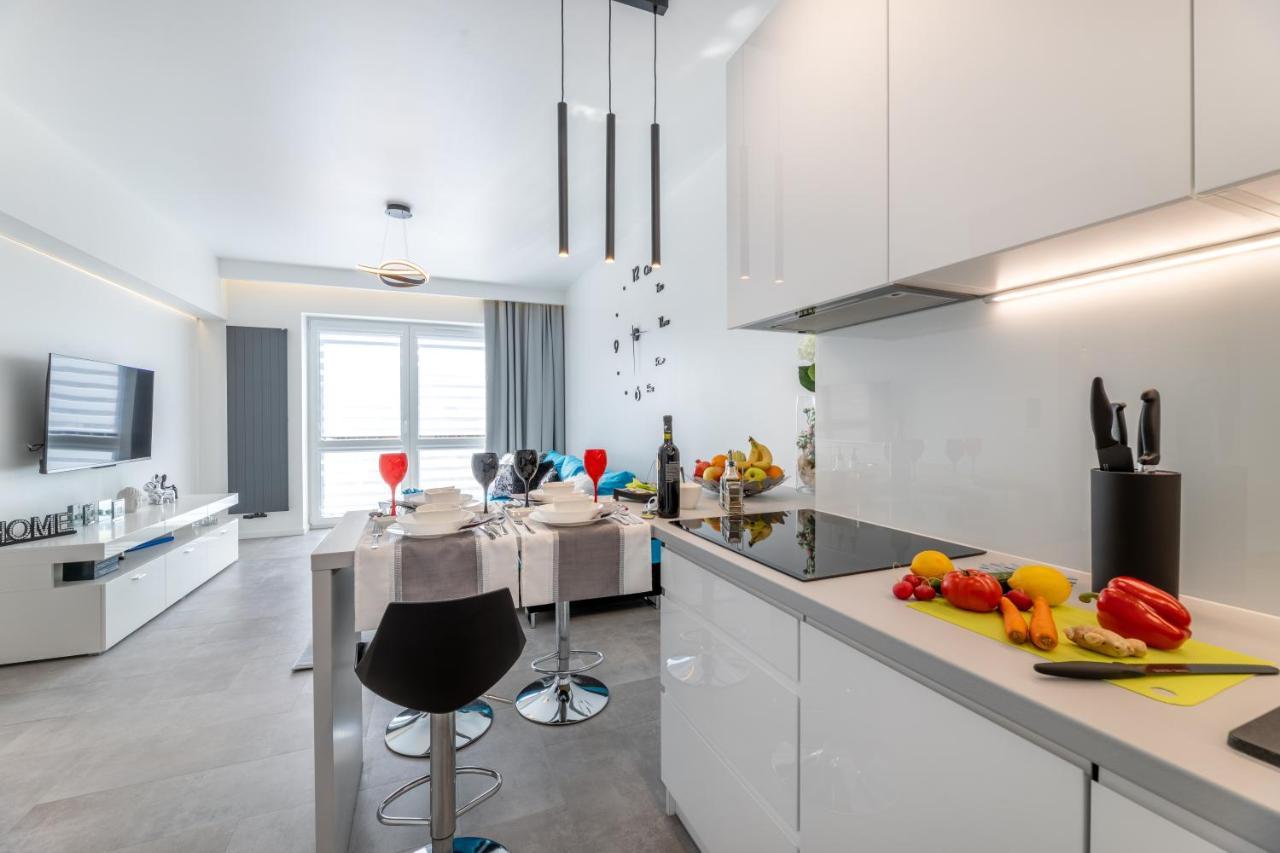 Leo Apartament Delux Ustrzyki Dolne Εξωτερικό φωτογραφία