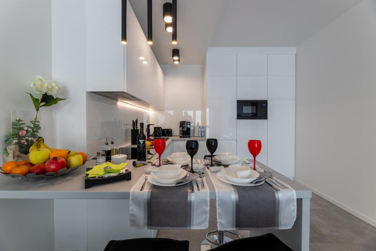 Leo Apartament Delux Ustrzyki Dolne Εξωτερικό φωτογραφία