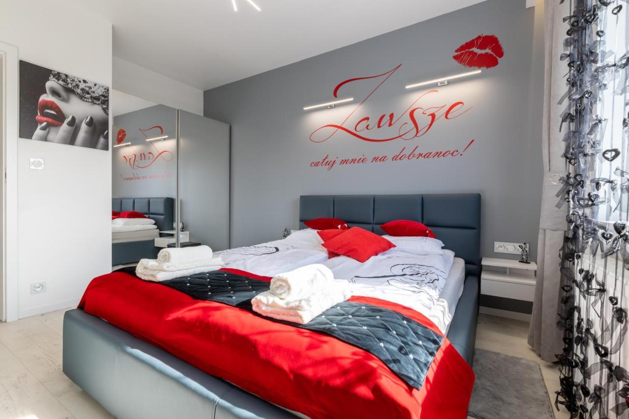 Leo Apartament Delux Ustrzyki Dolne Εξωτερικό φωτογραφία