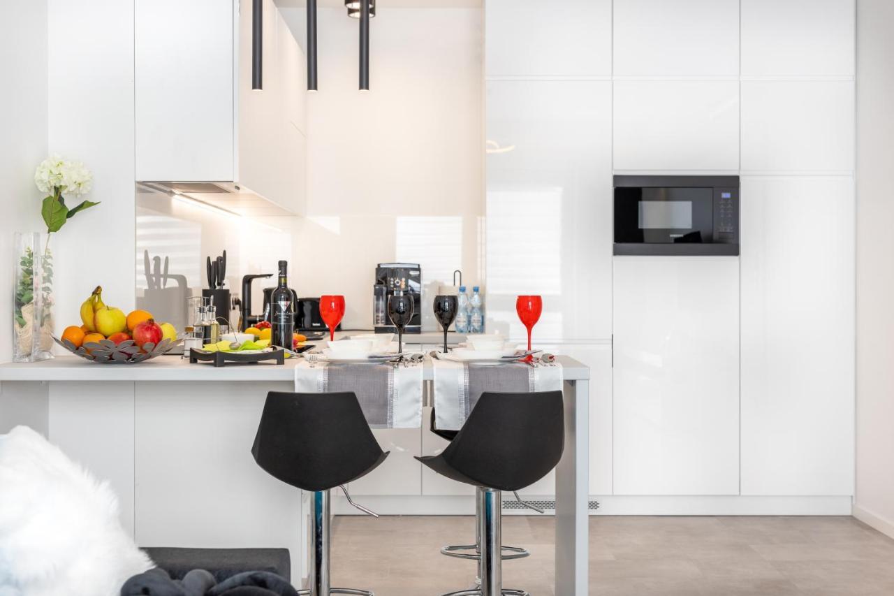 Leo Apartament Delux Ustrzyki Dolne Εξωτερικό φωτογραφία
