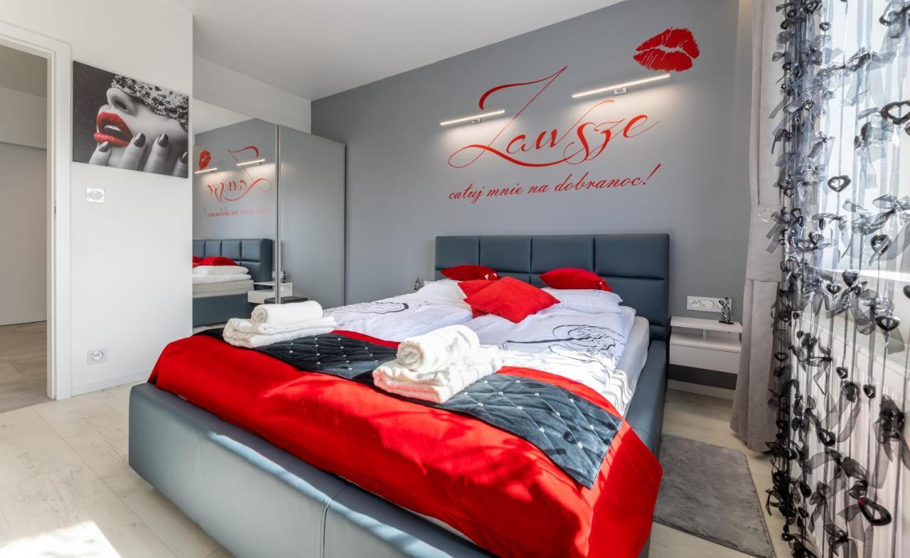 Leo Apartament Delux Ustrzyki Dolne Εξωτερικό φωτογραφία